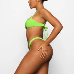 SWIM MICRO SCOOP BIKINI TOP | NEON GREEN -SWIMwear Sale Store SKIMS SWIM BT SCP 2785 CA NGE 0009 SD