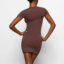 SWIM T-SHIRT DRESS | COCOA -SWIMwear Sale Store SKIMS SWIM CU DRS 2793 CB COA 0013 BK