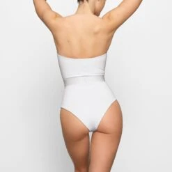 SHAPING SWIM STRAPLESS ONE PIECE | MARBLE -SWIMwear Sale Store SKIMS SWIM OP BRF 2758 FD MBL 0025 BK x2 782e2cc2 3bf5 4a56 8393 da552d64025c