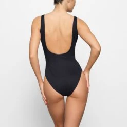 SHAPING SWIM TANK ONE PIECE | ONYX -SWIMwear Sale Store SKIMS SWIM OP BRF 2758 FD ONX 0015 BK x2 58bfa54b 4215 4f9e b8db 49e5aefe7e33