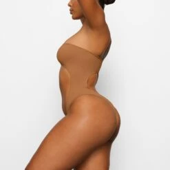 SWIM STRAPLESS MONOKINI | ALMOND -SWIMwear Sale Store SKIMS SWIM OP BRF 2795 CA ALM 0023 SD