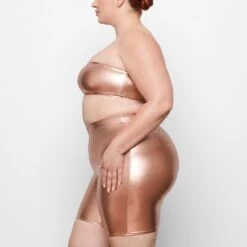 METALLIC SWIM MID WAIST SHORT | CHAMPAGNE -SWIMwear Sale Store SKIMS SWIM SW MWS 0033 QC CHP 0007 SD