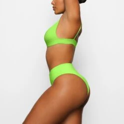 SWIM PLUNGE BIKINI TOP | NEON GREEN -SWIMwear Sale Store SKIMS SWIM SW PLG 0742 CA NGE 0009 SDa