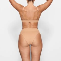 SWIM PLUNGE BIKINI TOP | OCHRE -SWIMwear Sale Store SKIMS SWIM SW PLG 0742 MM OCH BK