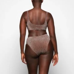 GLITTER SWIM SCOOP BIKINI TOP | COCOA -SWIMwear Sale Store SKIMS SWIM SW SCN 0106 COA ZA 0014 BK x1 408f0a22 2023 482a a17c b68717da9863