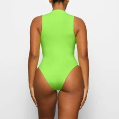 SWIM ZIP FRONT SLEEVELESS ONE PIECE | NEON GREEN 11 SWIM ZIP FRONT SLEEVELESS ONE PIECE | NEON GREEN -SWIMwear Sale Store SKIMS SWIM SW SLO 0149 CA NGE 0019 BKa