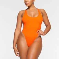 SWIM SCOOP NECK ONE PIECE | ORANGE -SWIMwear Sale Store SKIMS SWIM SW SNO 0044 OA ORG 0004 FR